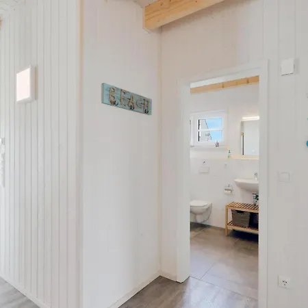 Dom wakacyjny Three-bedroom In Ostseeresort