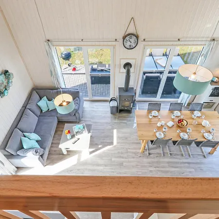 Three-bedroom In Ostseeresort *