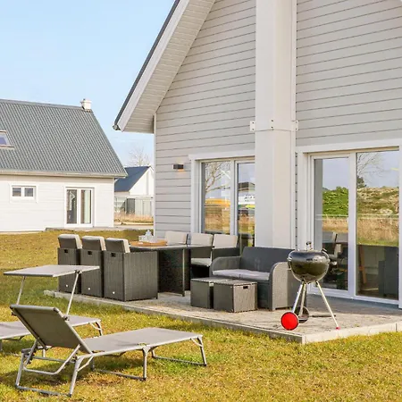 Awesome Home In Ostseeresort Olpenitz With Sauna 펜션