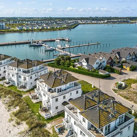 Dom wakacyjny Three-bedroom In Ostseeresort